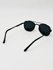 JM4074807 black square polarised sunglass
