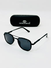 JM4074807 black square polarised sunglass