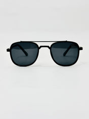 JM4074807 black square polarised sunglass
